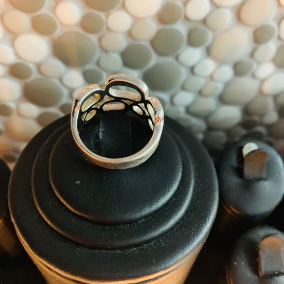 SOLD: Sterling Silver Ring size 8 - Picture 4 of 5